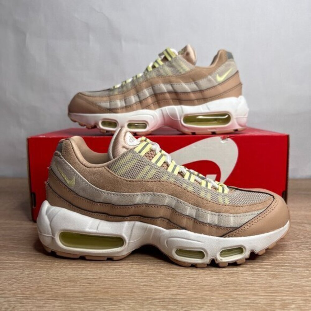 Nike Air Max 95 Bio Beige Luminous Green